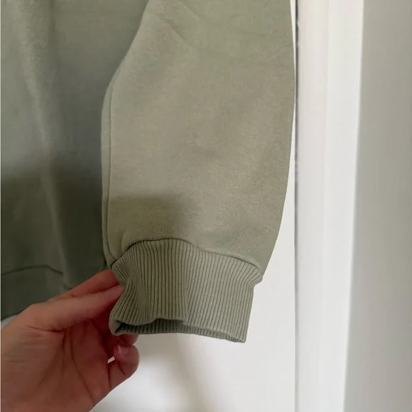 Green 'London' Sweatshirt - Picture 11 of 13